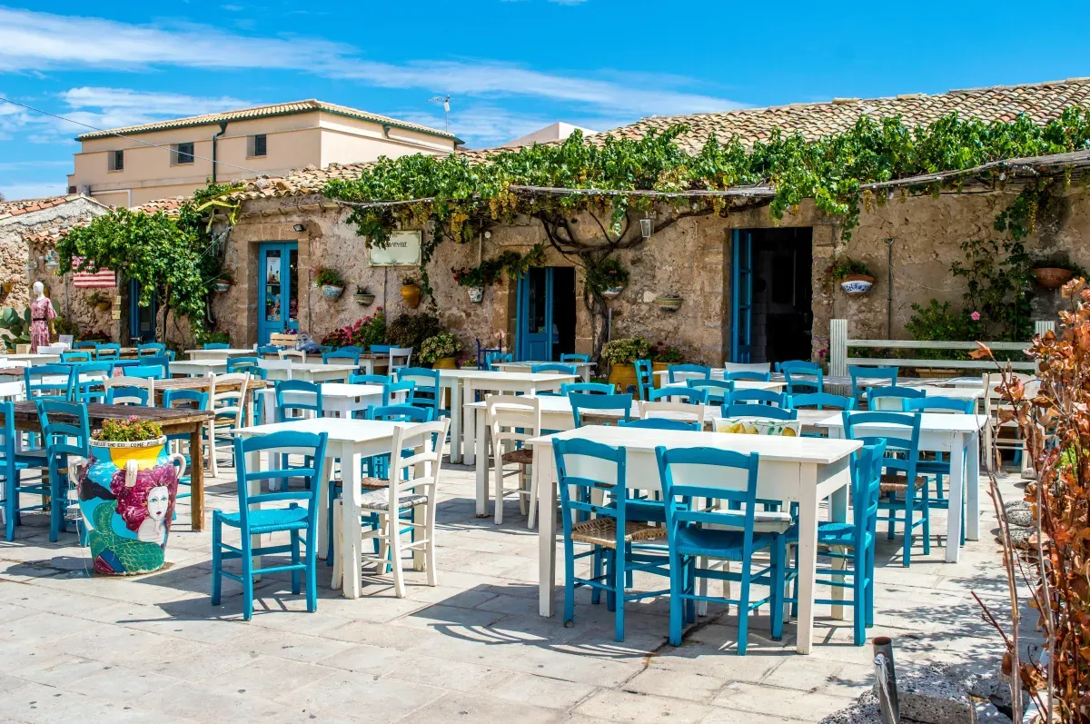Piazza turistica tipica Siciliana